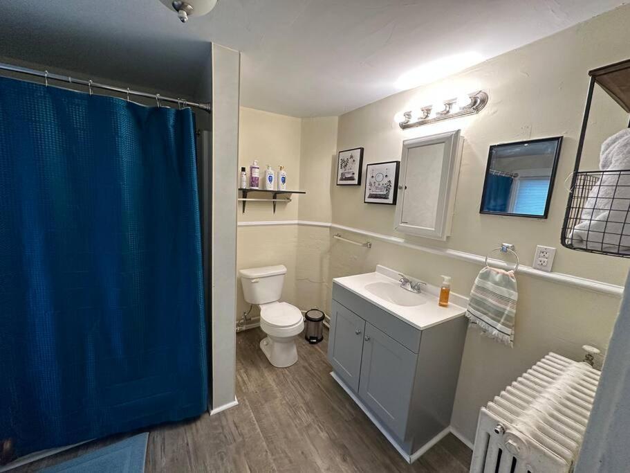 The Yellow Door 3-Bedroom Downtown Near Vt&Ru Radford Exterior photo